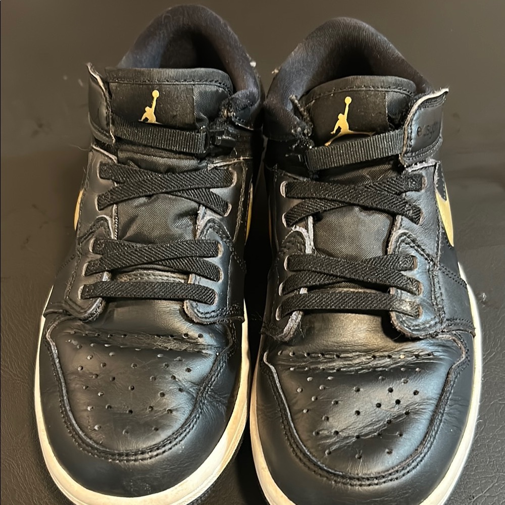 Jordan flyease size 7.5